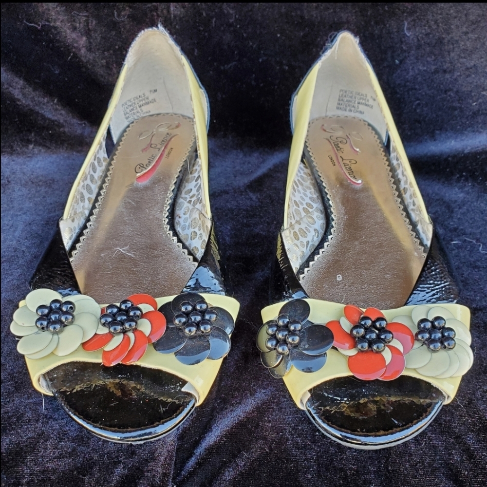 Poetic License London Open Toed Retro Design Leather Flowered Flats.